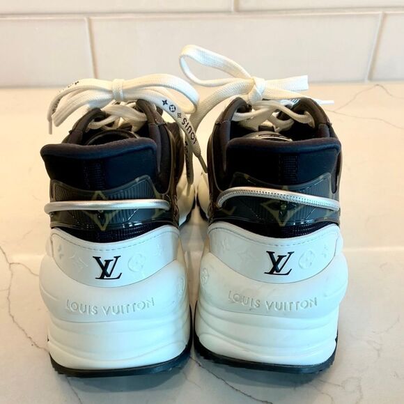 LOUIS VUITTON Run 55 Sneaker Black White Women’s Size 37.5 (7.5) - Picture 6 of 12